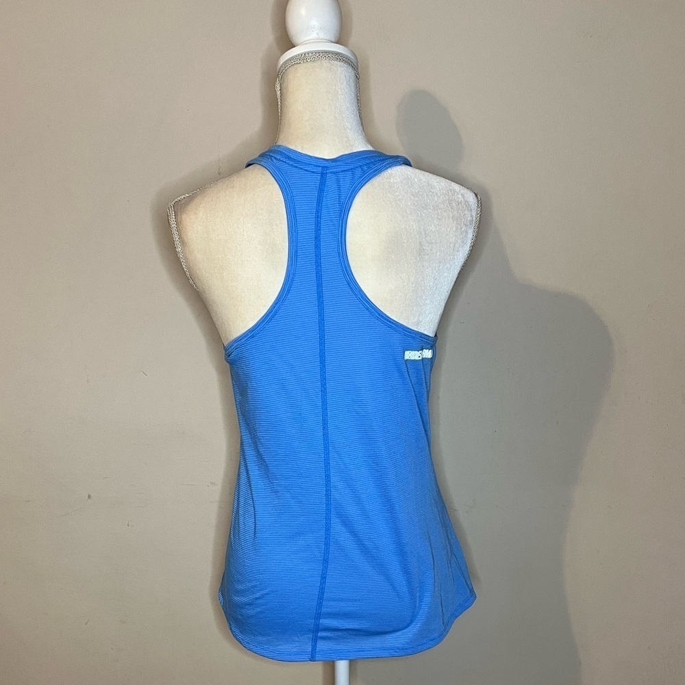 ⭐️ 3 For $15 Under Armour Women's Blue Tank Top - Picture 4 of 5